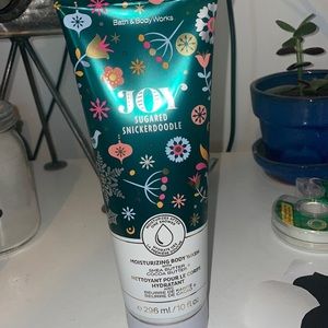 Bath and body works sugared snickerdoodle moisturizing body wash